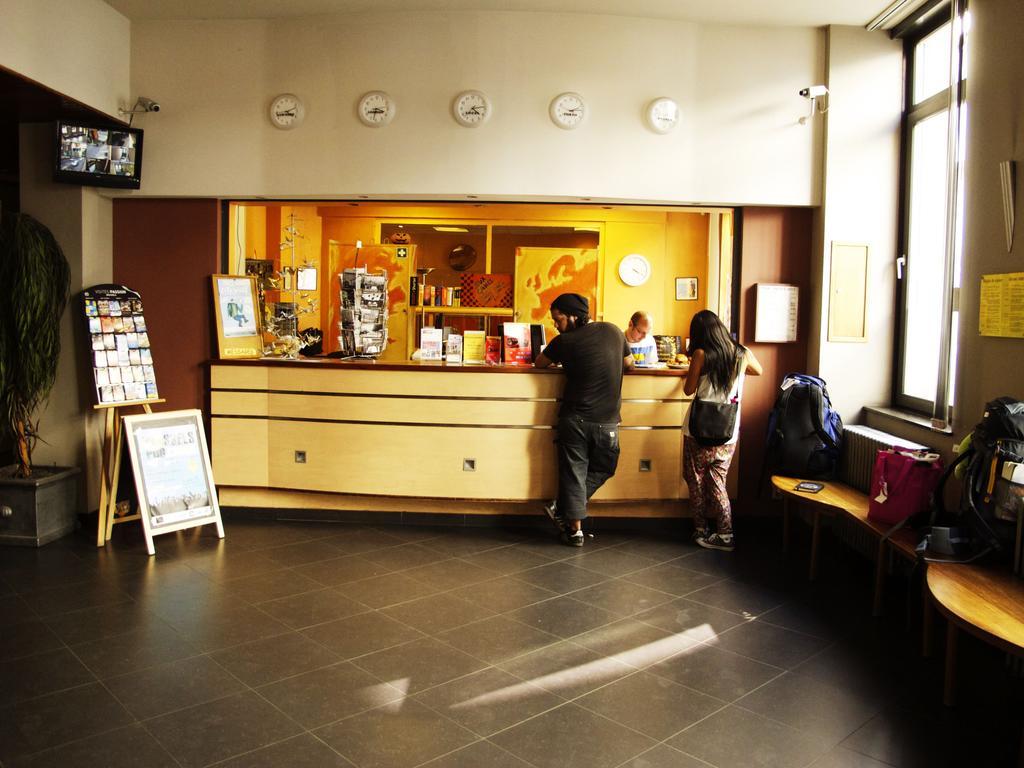 Van Gogh Youth Hostel City Centre 생조스탕노드 객실 사진
