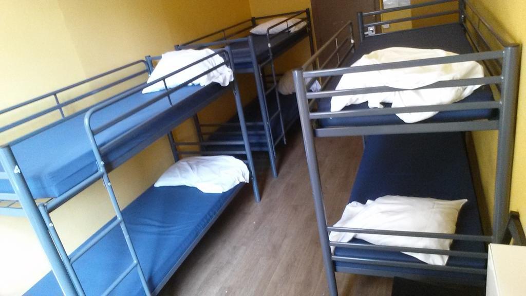Van Gogh Youth Hostel City Centre 생조스탕노드 외부 사진