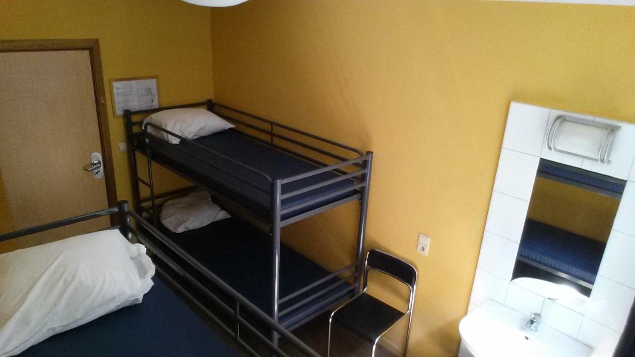 Van Gogh Youth Hostel City Centre 생조스탕노드 외부 사진