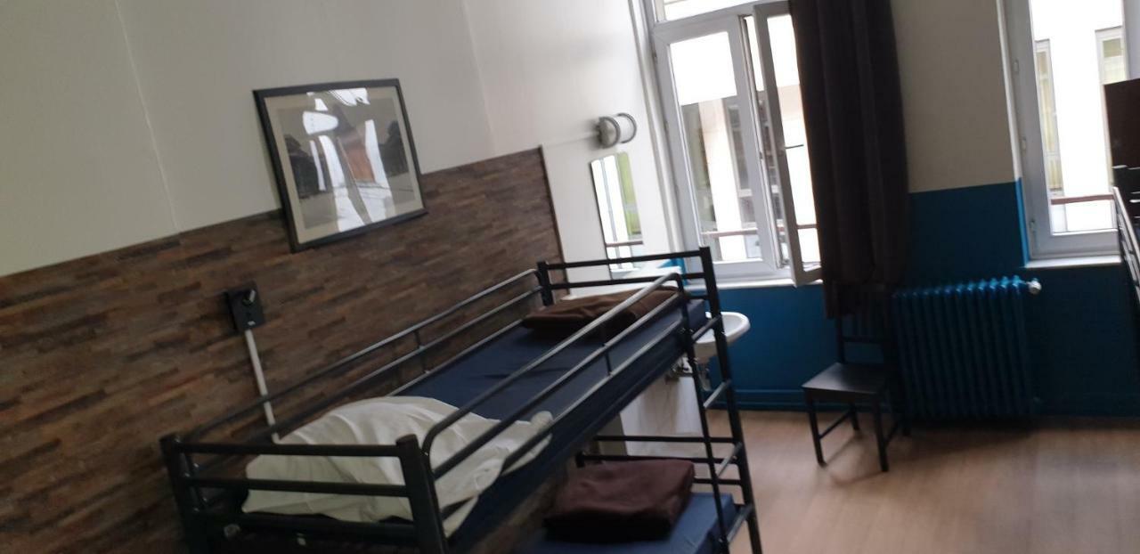 Van Gogh Youth Hostel City Centre 생조스탕노드 외부 사진