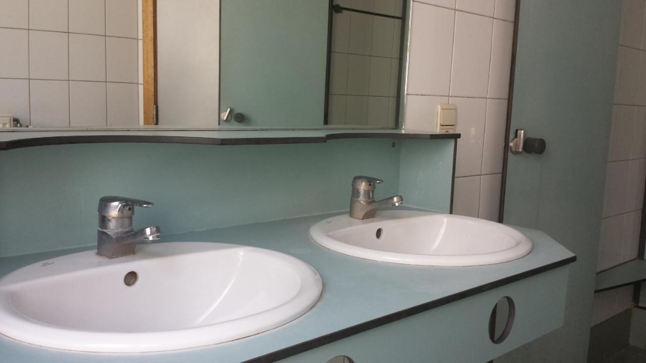 Van Gogh Youth Hostel City Centre 생조스탕노드 외부 사진