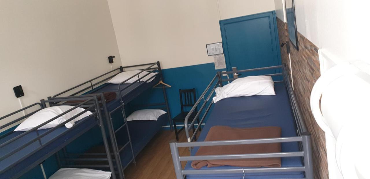 Van Gogh Youth Hostel City Centre 생조스탕노드 외부 사진
